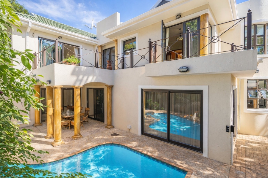 5 Bedroom Property for Sale in Caribbean Beach Club North West